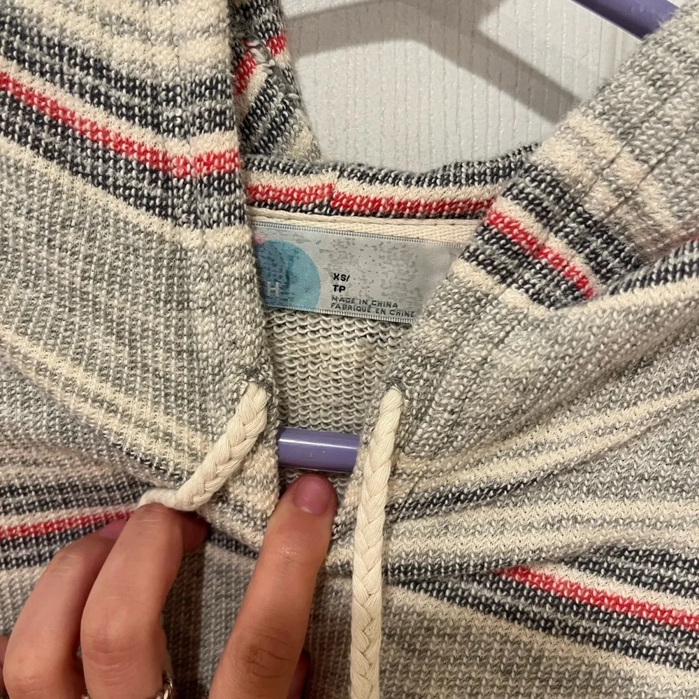 FP Sweatshirt✨ - Picture 3 of 4